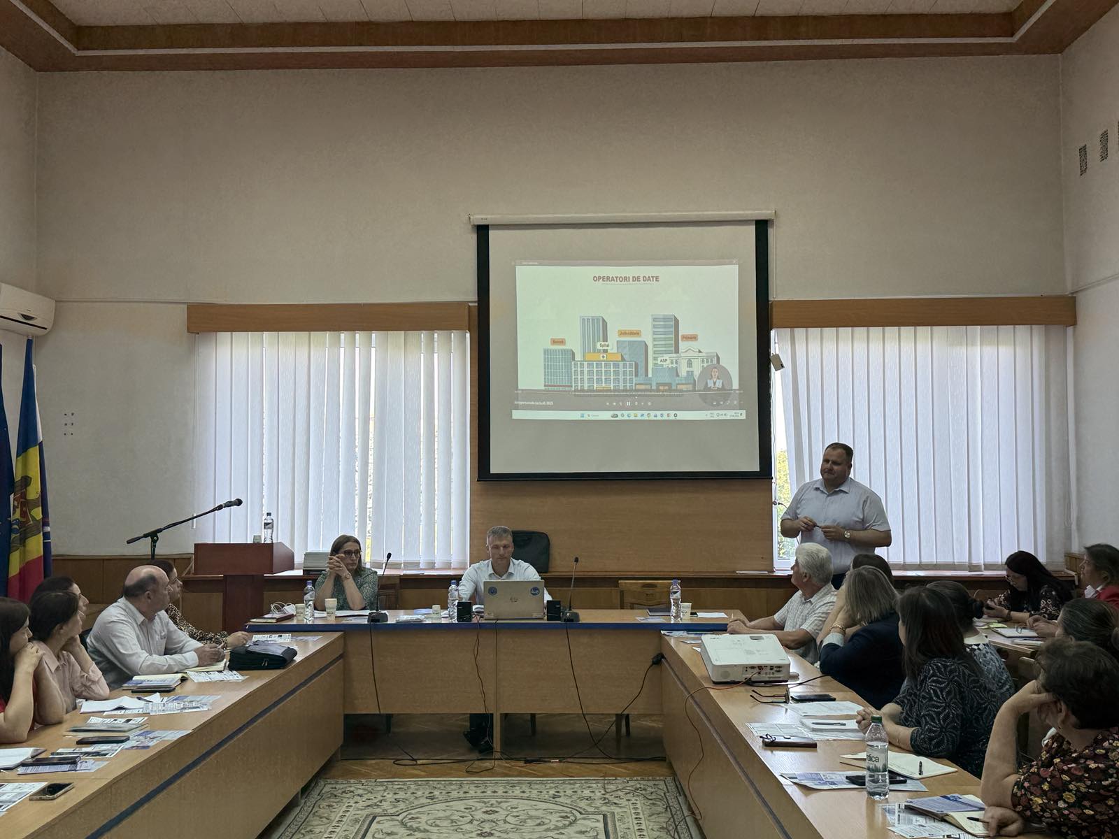 Ședință interinstituțională organizată de CECE Telenești nr. 34, între alegeri