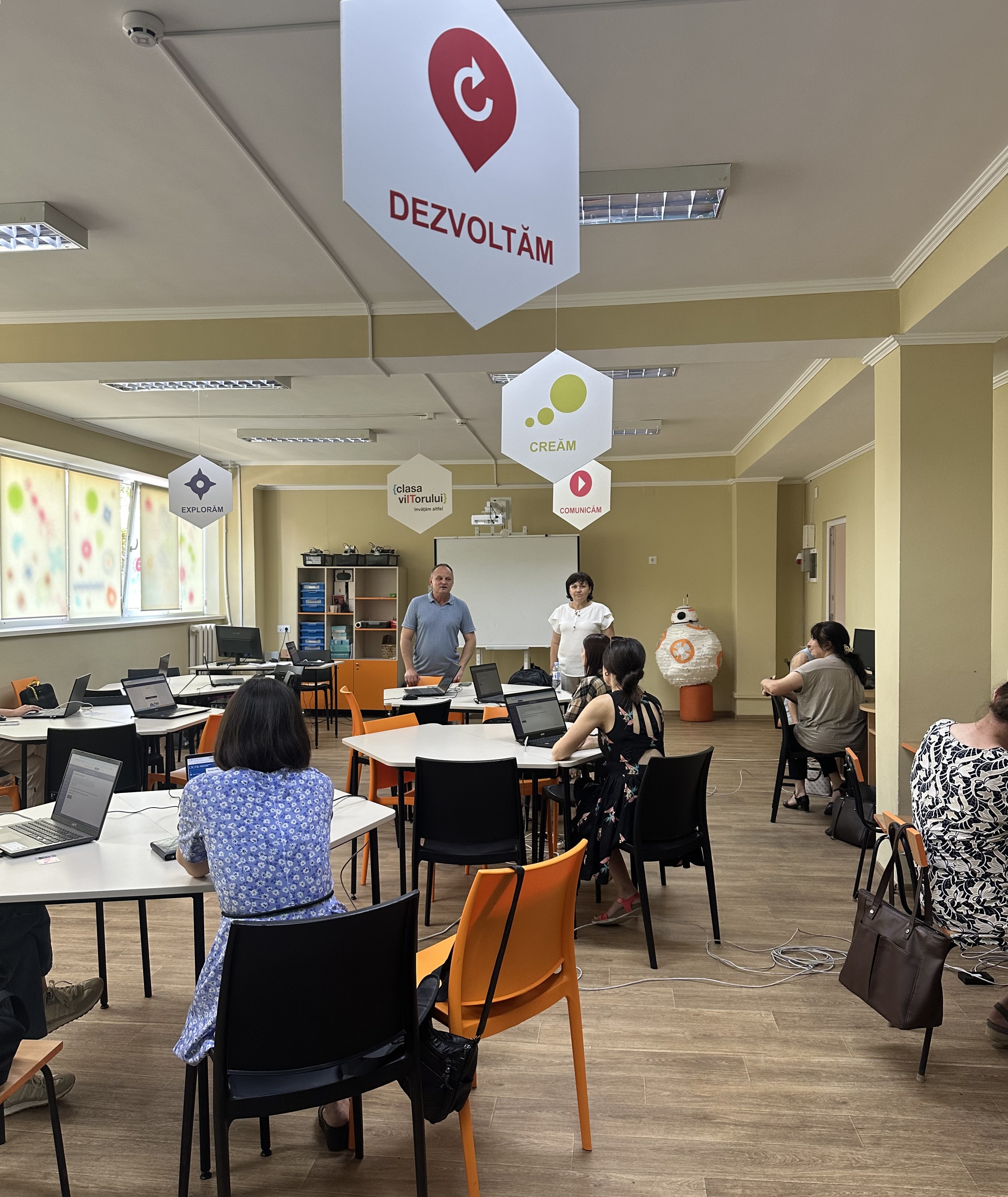 Hîncești își consolidează comunitatea de funcționari electorali: 86 de persoane au participat la sesiunile de certificare.